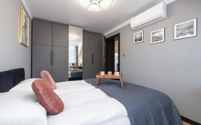 Apartment Kazimierz + Parking by Renters
