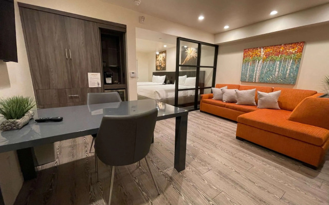 Red Lion Inn & Suites Phoenix/Tempe - Asu