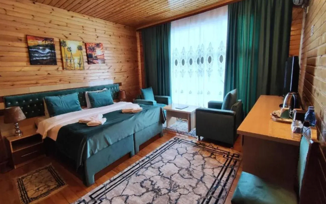 Kungut Hotel & Resort