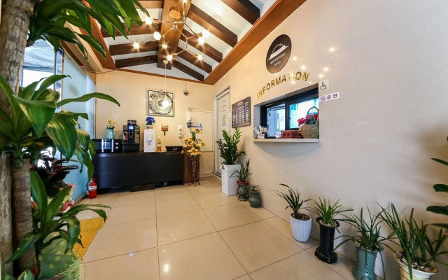 Gochang Hotel Moyangseong