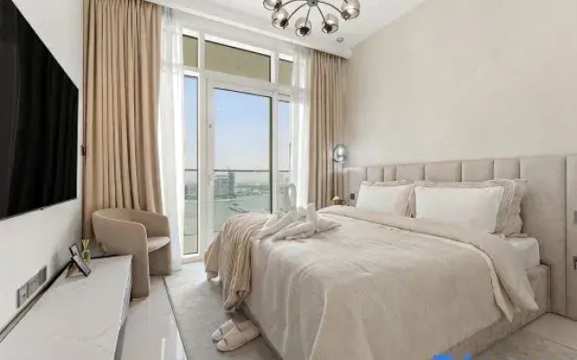 Luxury 3BHK + Maid Sea View & Private Beach