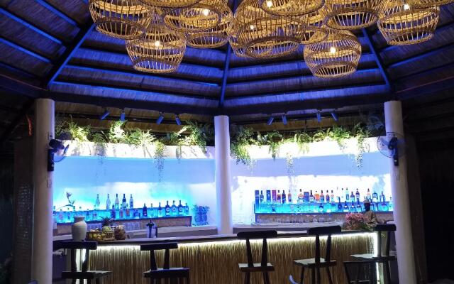 Las Cabanas Beach Resort