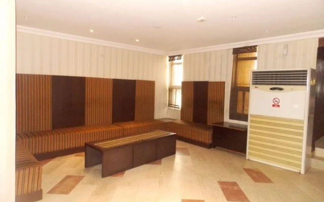 Thornberry Savannah Suite Hotel
