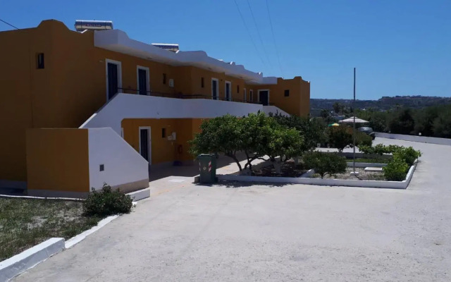 Manolis Studios