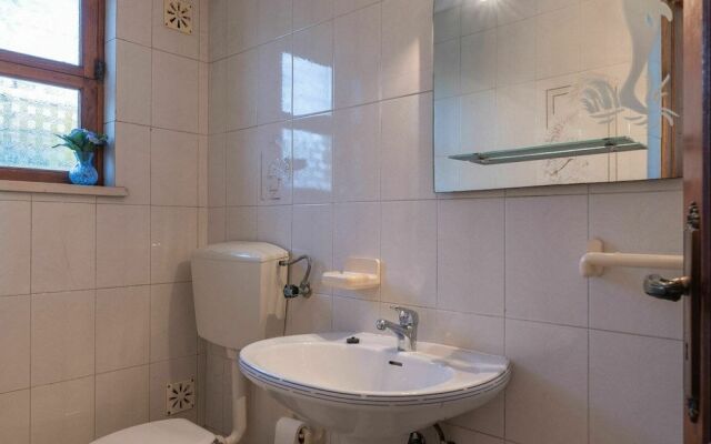 Cozy Villa in Albufeira With Swimming Pool