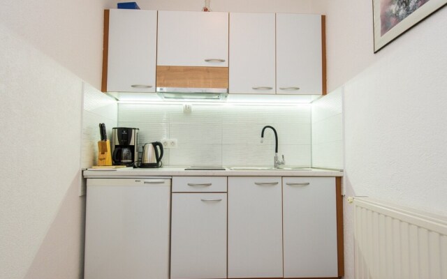 A3 Cozy Apt. w. big Garden, 2 Balconies & Grill