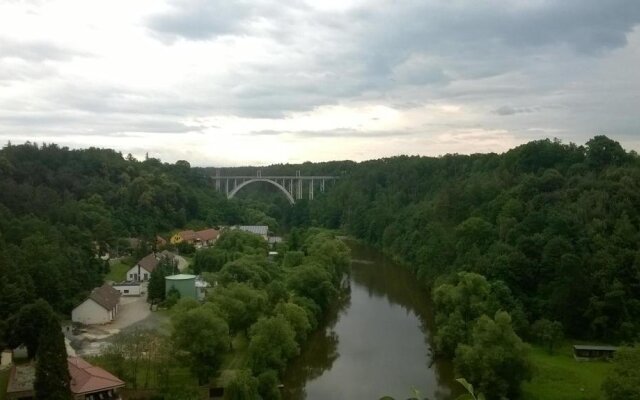 Pštrossova Vila - u klášterní zahrady