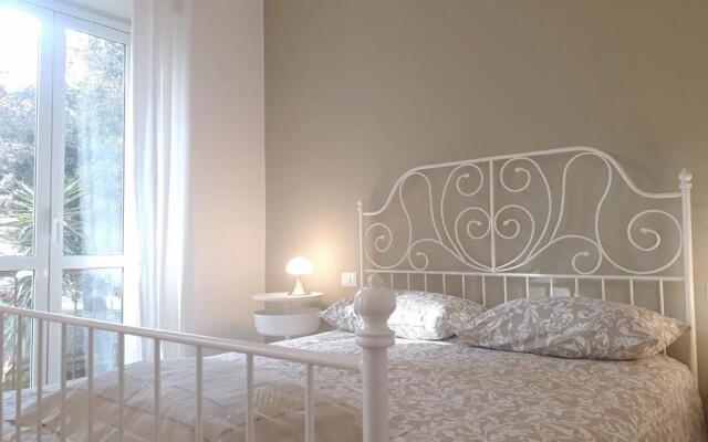 Modern, Spacious and Bright Apartment in Rome