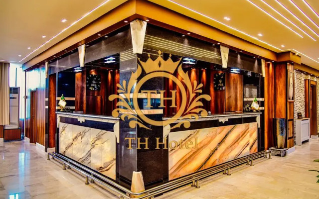 Hotel TH