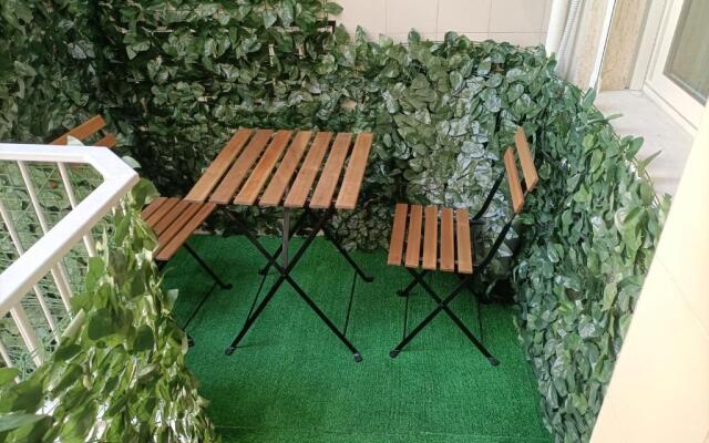 Dante 138 Class Rooms & Apartments