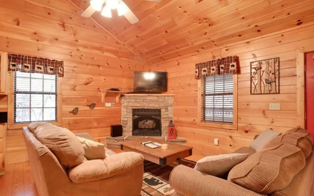 Lucky Cub Cabin