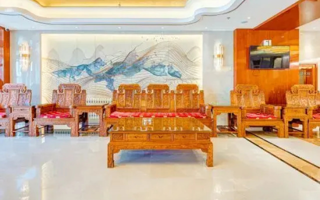 Crystal Bay Hotel