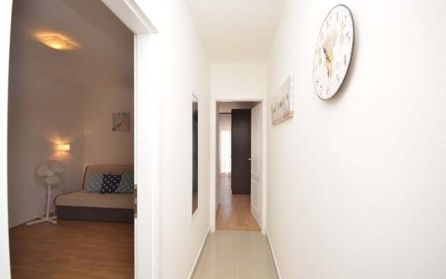 Apartments Tiho