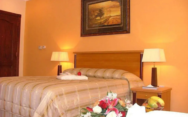 Le Royal Express Salmiya Hotel