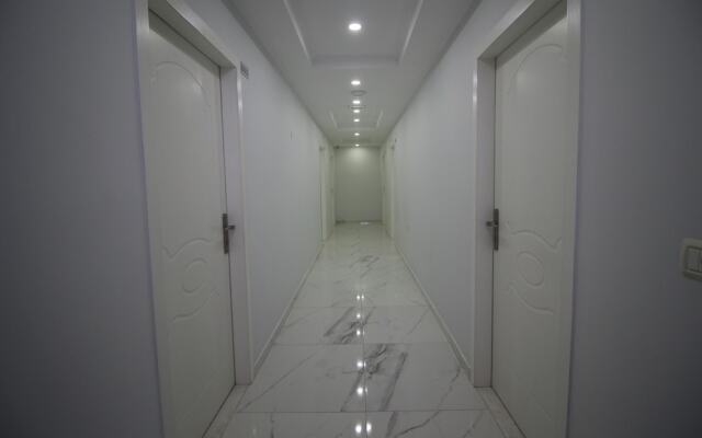 Julia Hotel