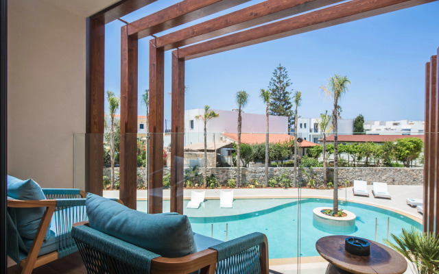 Noble Hotel Suites - Adults Only