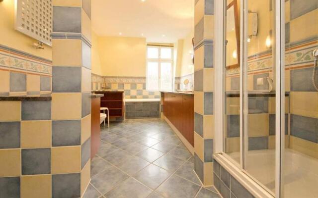 Villa Hintze App 15