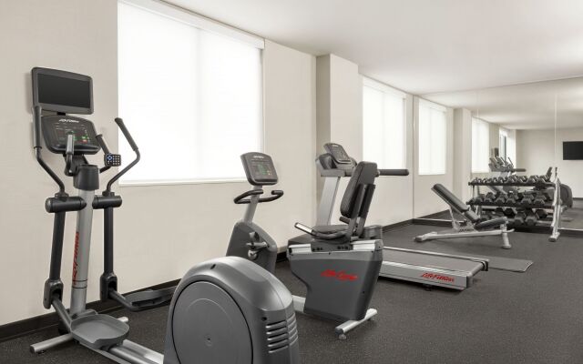 Holiday Inn Long Island City - LaGuardia West