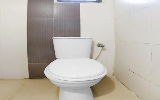 OYO 14178 Hotel Sea City