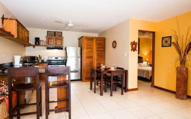 Updated budget condo centrally located at 5 minute drive from 4 beaches