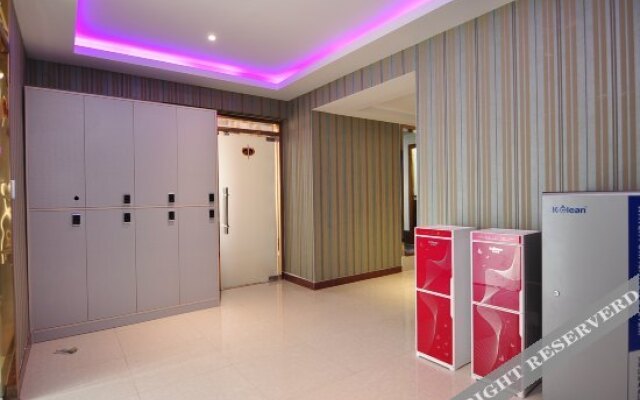 Zhumengzhe Capsule Hotel (Kunming Railway Station)