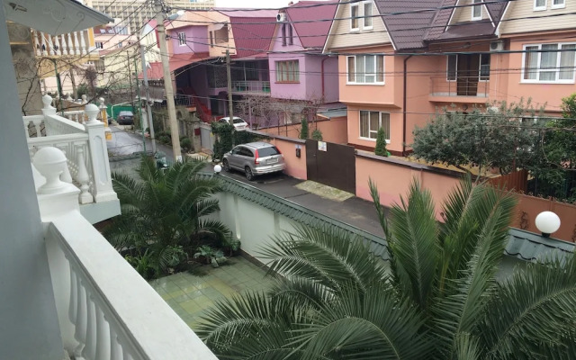 Lazur Guest House