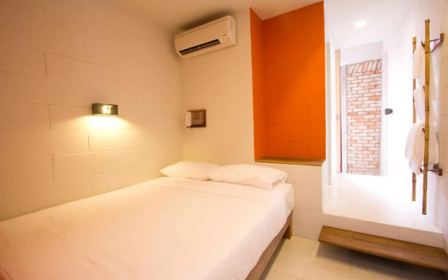 Lantern Hotel