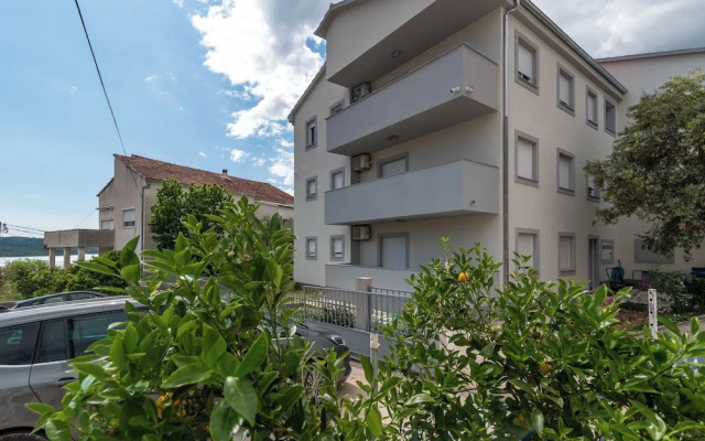 Villa Eight by Villa Kuzmanic