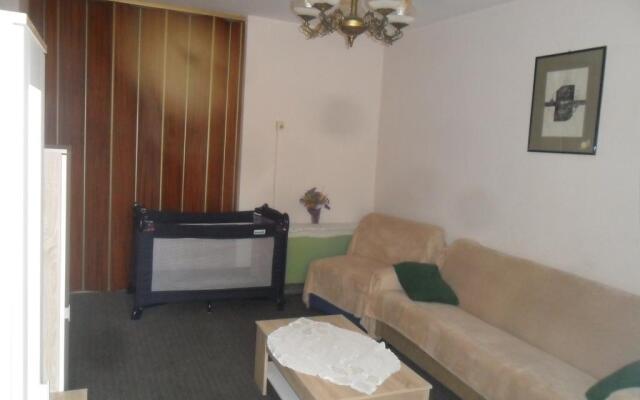 Apartments Batovanja