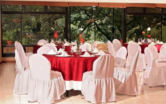 Suites Jardin Imperial