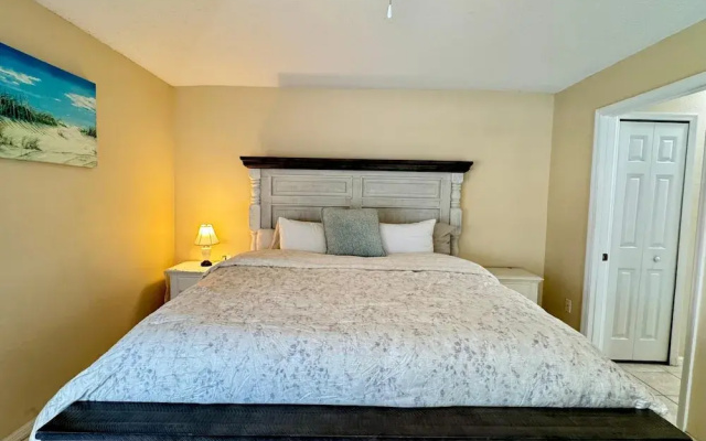 Lake Berkley Villas Swanky