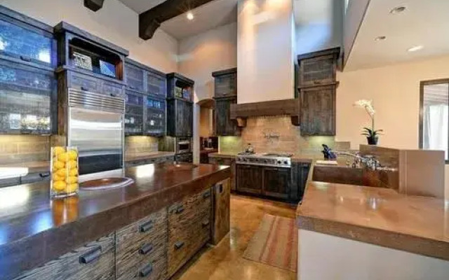 Paradise Valley Homes