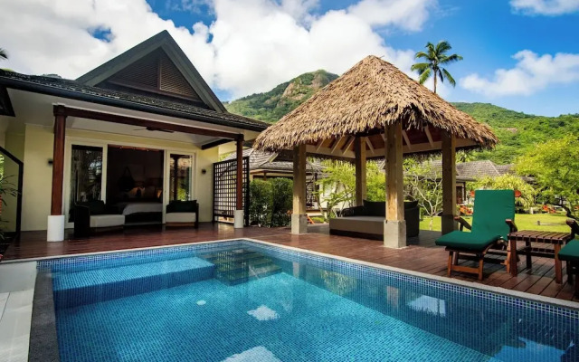 Labriz Silhouette Seychelles