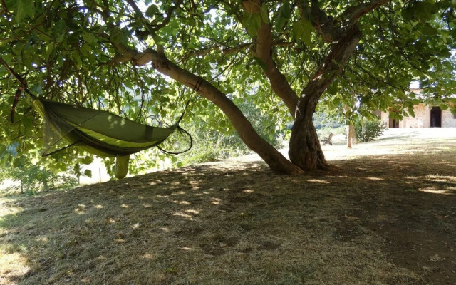 SCAPPO IN UMBRIA,Casale Vallenea