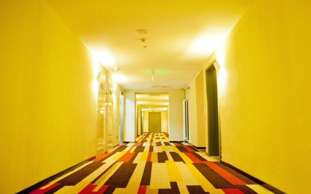 ibis Tianjin Railway Station Hotel