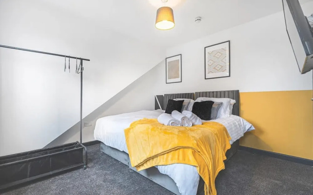 5-bed 5 En-suite Apartment in Manchester