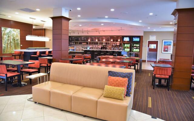 Courtyard by Marriott Boston Waltham