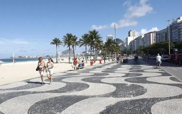 Apt Copacabana perto da praia 815