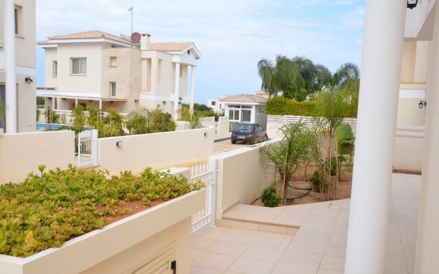 Anthorina Villa 6