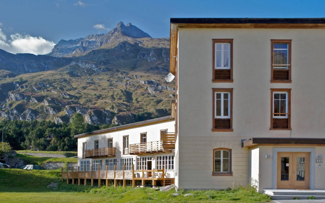 Maloja Club House