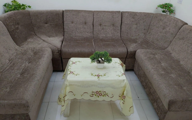 Hotel Green Palace and Ujala Restaurant