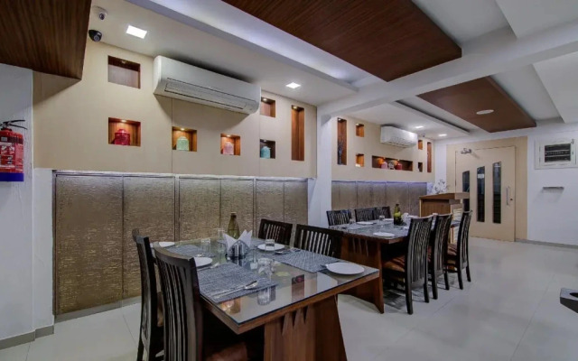 OYO Townhouse 047 Kanakpura Road