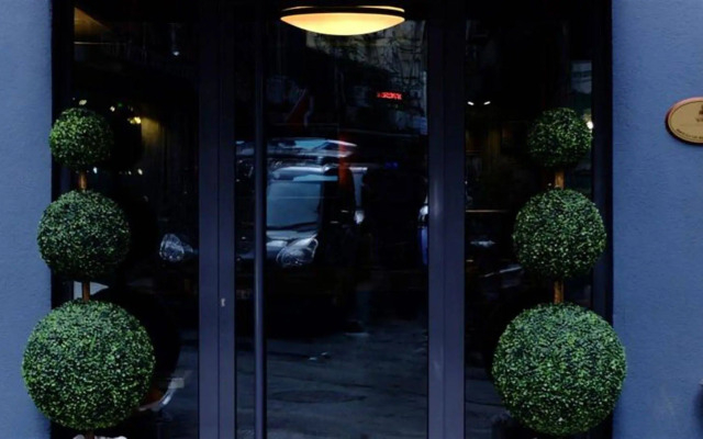 Vavien Hotel