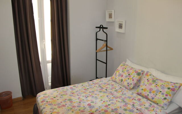 B.A. Hostel (Bairro Alto Hostel)