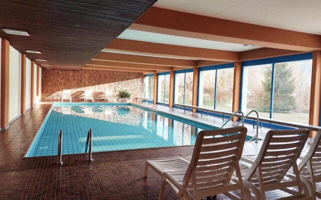LAAX central holiday apartment with pool & sauna