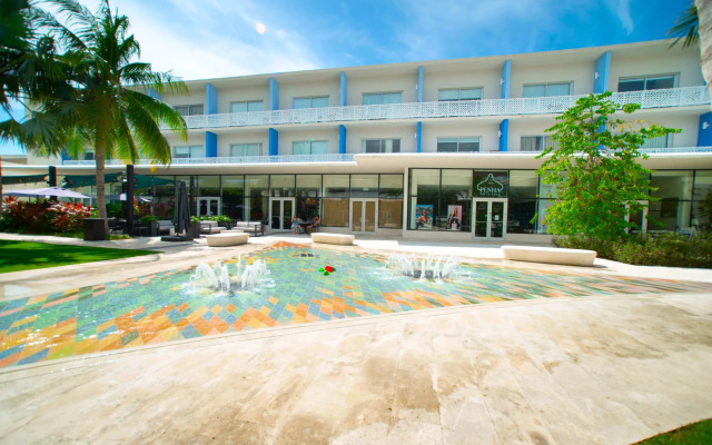 Modern 1BR Apt w Rooftop Pool Onsite Amenities