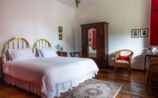Hacienda Venecia Main House & Coffee Lodge