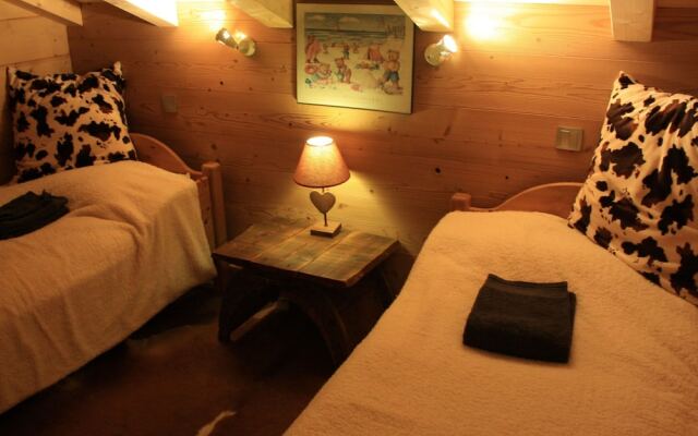 Luxurious Chalet in Le Chinaillon with Sauna