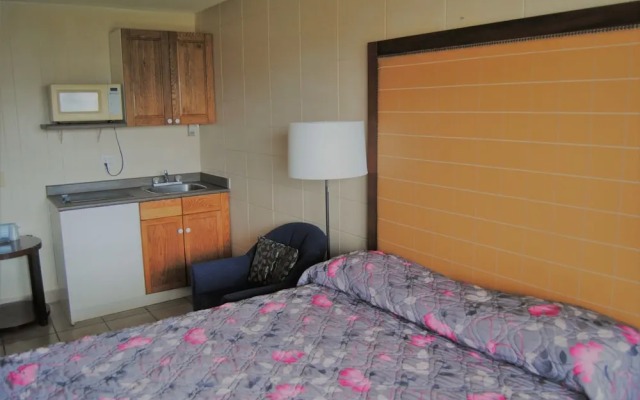 Derrick Motel