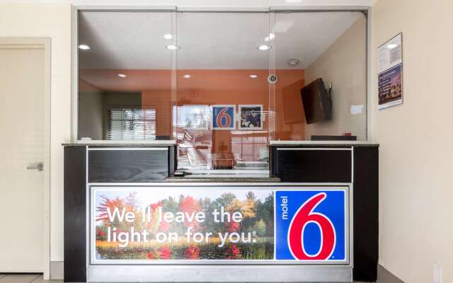 Motel 6 New Brunswick
